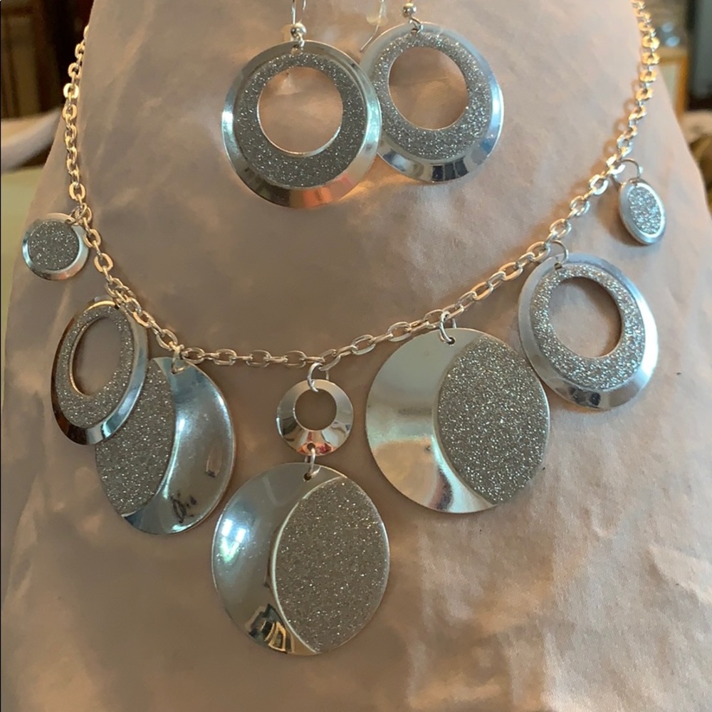 Chicos sparkly necklace with earrings